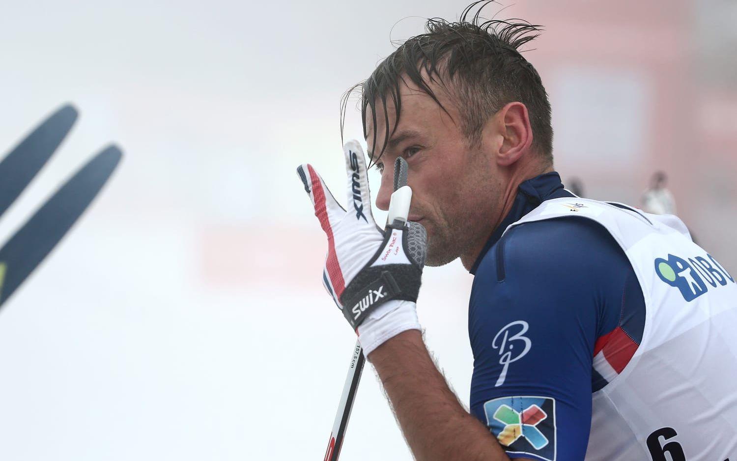"Han har frikort till Tour de Ski men inte till VM och de andra distanserna". Bild: Bildbyrån