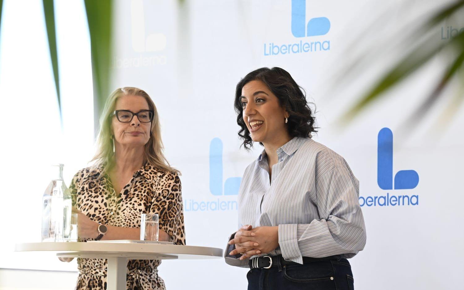 Gymnasie- och högskoleminister Lotta Edholm och Liberalernas partiledare Simona Mohamsson.