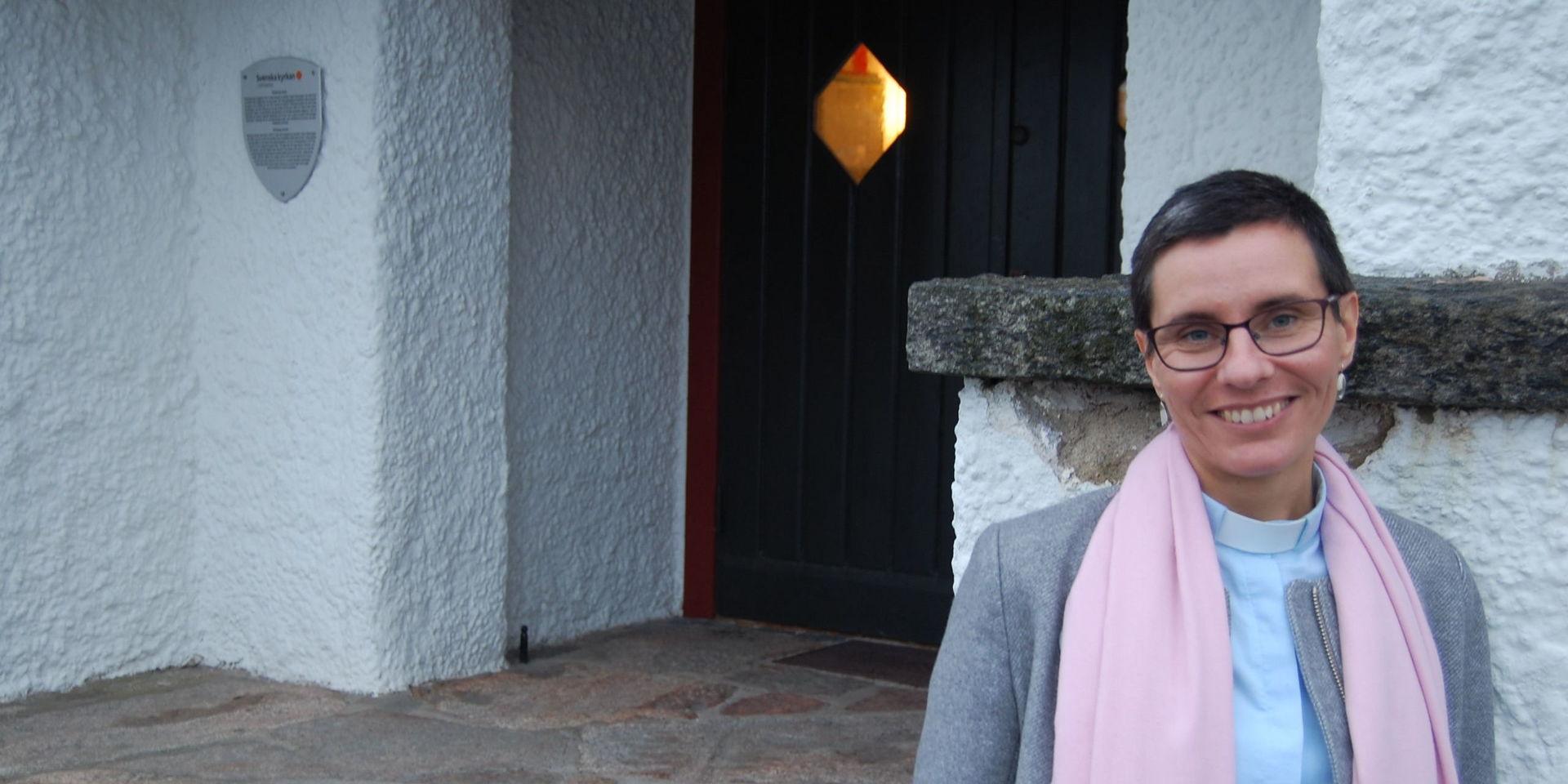 Matilda Nyman, präst i Älvsborgs församling, vill inget hellre än verka i och kring kyrkan. I nya boken ”Överlevnadsguide för präster” fångar hon sina tankar för ett långt liv i Guds tjänst.