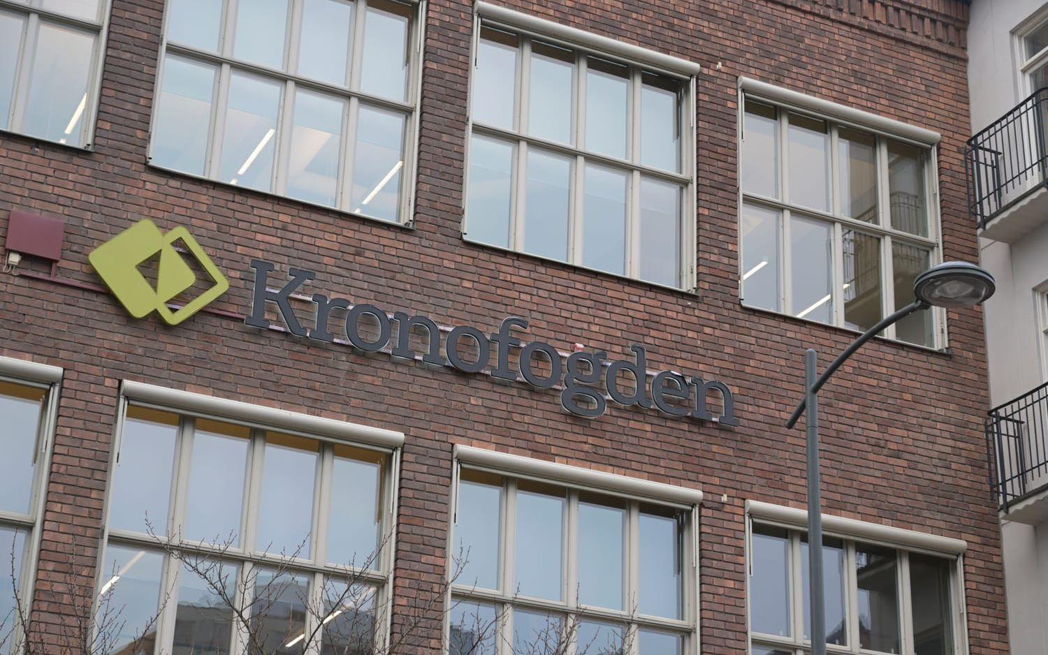 Kronofogden har fått lite mindre att göra. Arkivbild.