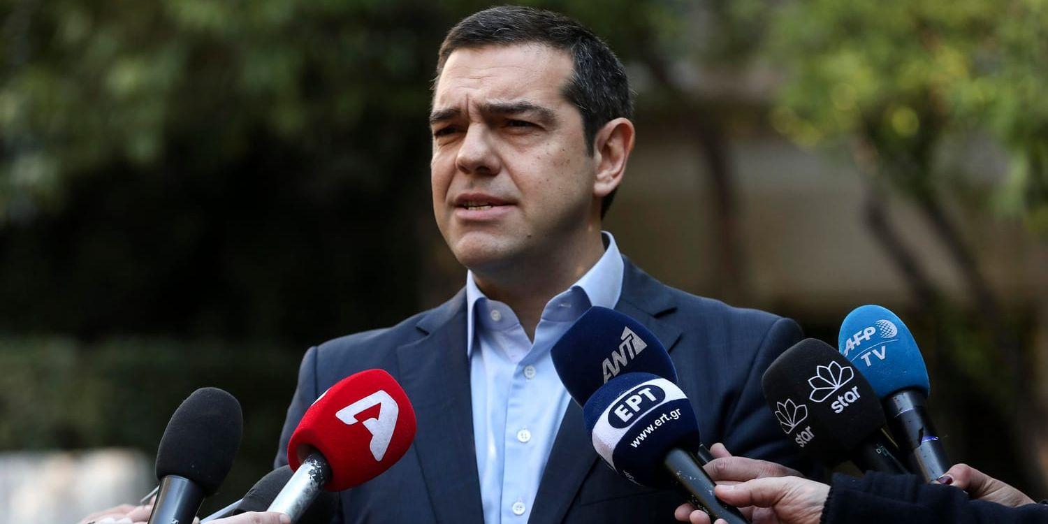 Alexis Tsipras meddelar att han vill hålla en förtroendeomröstning om regeringen i parlamentet.