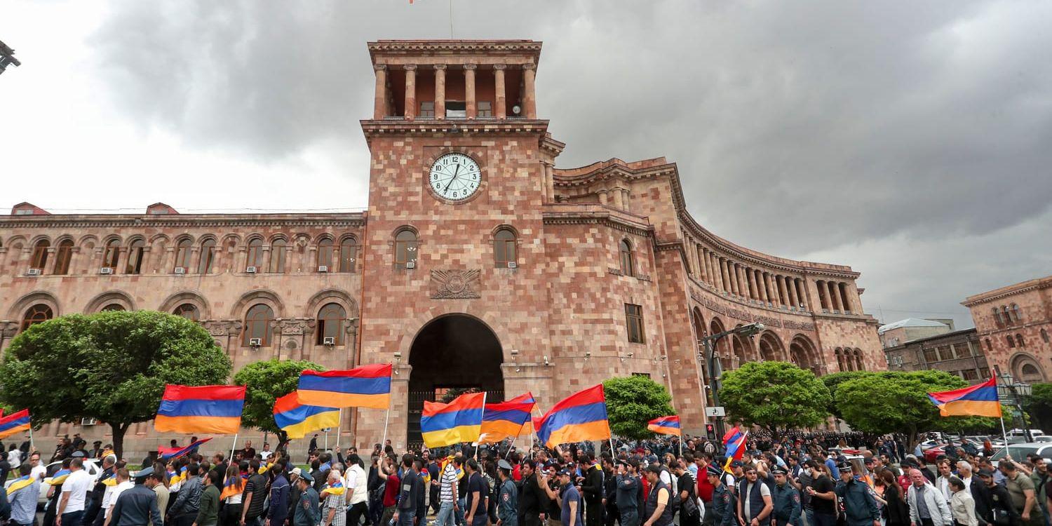 Protester i Armeniens huvudstad Jerevan i början av maj.