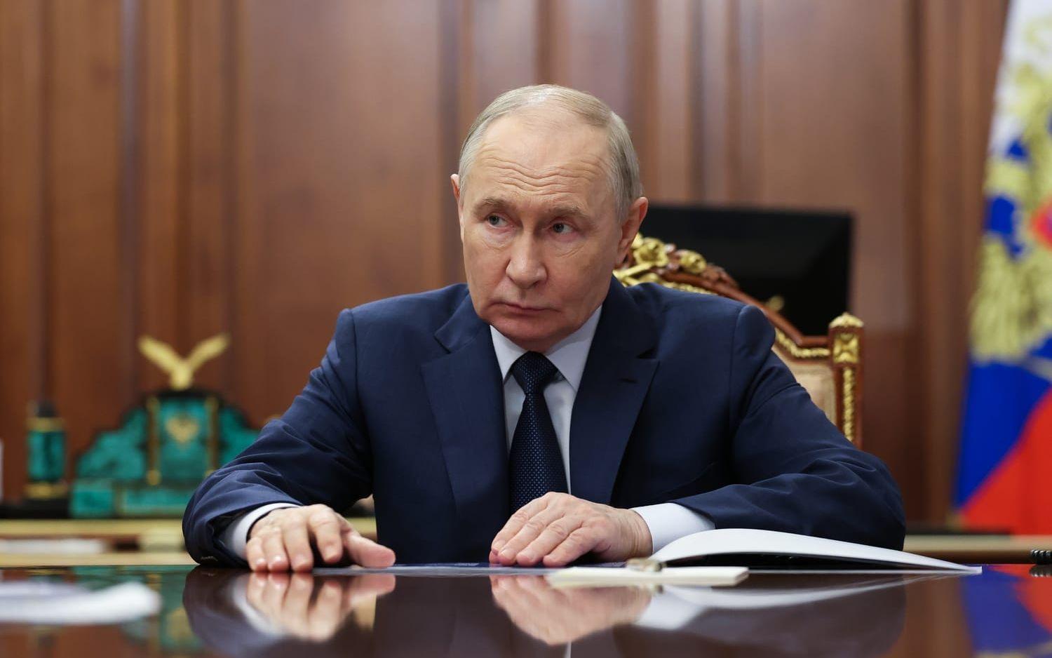 Rysslands president Vladimir Putin fotograferad i Kreml den 14 april.