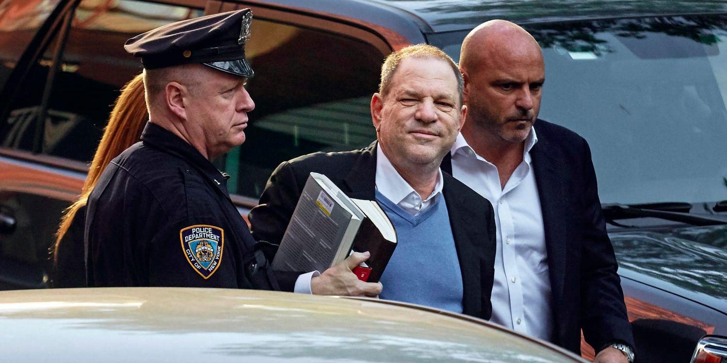 Harvey Weinstein hos polisen i New York förra veckan.