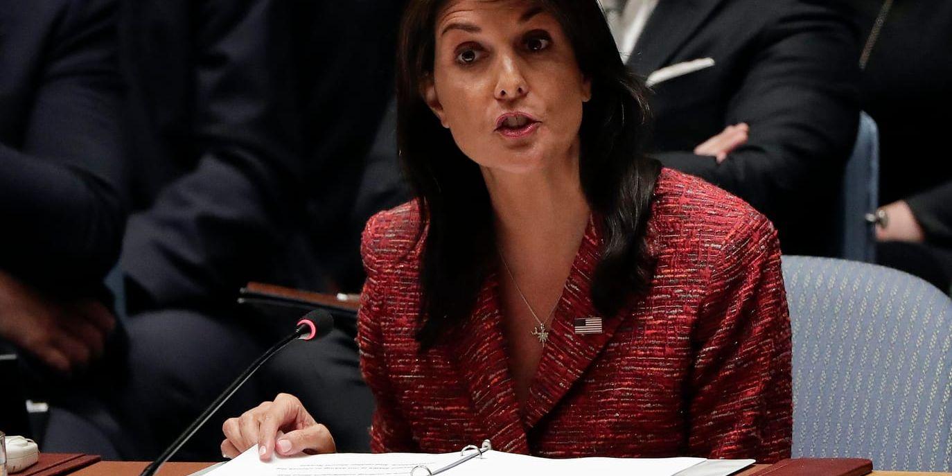 USA:s FN-ambassadör Nikki Haley i säkerhetsrådet.