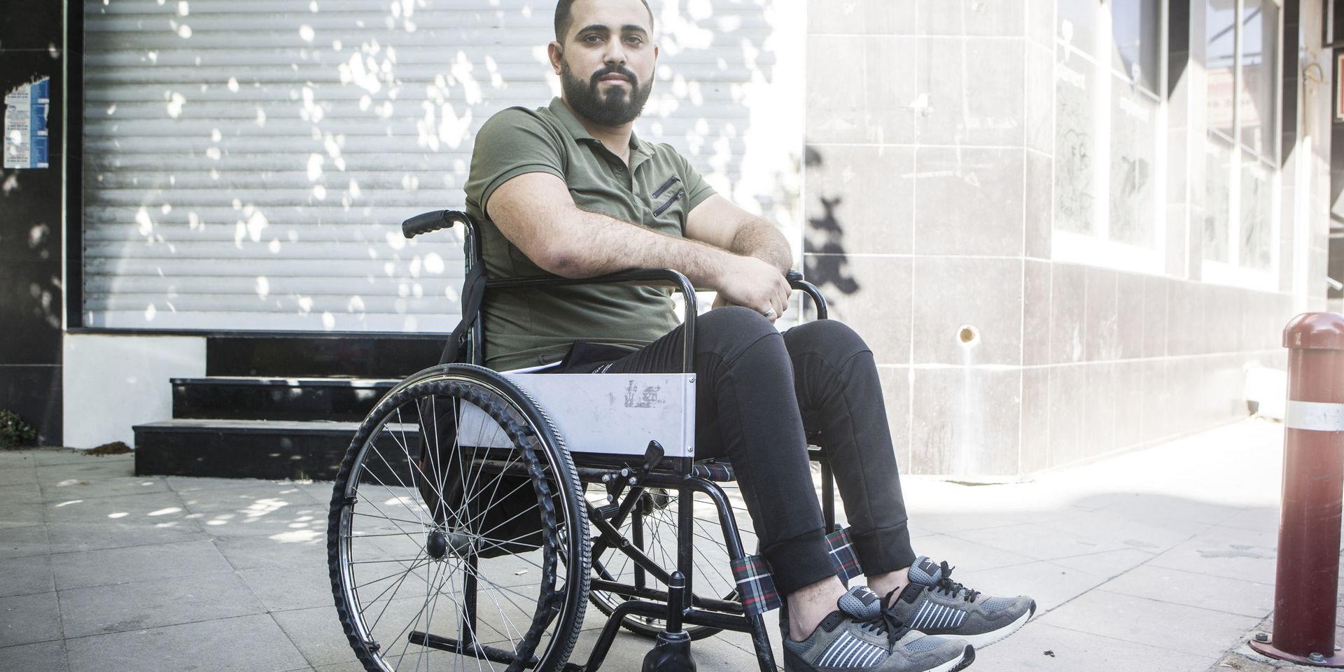 Ahmad Kardie, förlamad efter kriget i Aleppo. Hans nya livsmål är som basketspelare i turkiska Izmir.