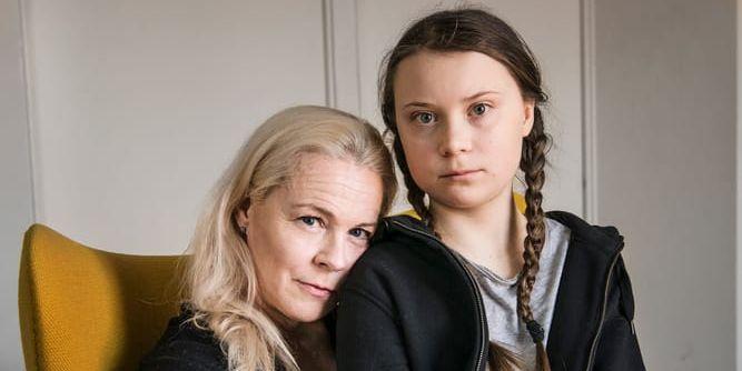 Miljöaktivisten Greta Thunberg, 16 år, är dotter till artisterna Malena Ernman och Svante Thunberg. Tillsammans har de skrivit boken Scener ur hjärtat, som nu översätts till flera språk.