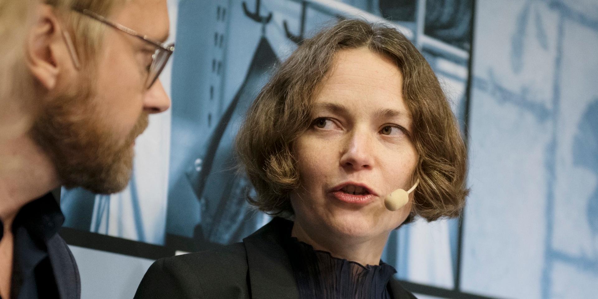 Kulturcheferna Björn Wiman (DN) och Lisa Irenius (SvD) tycker att årets Nobelpris i litteratur var 'utmärkt' och 'överraskande'. Arkivbild.