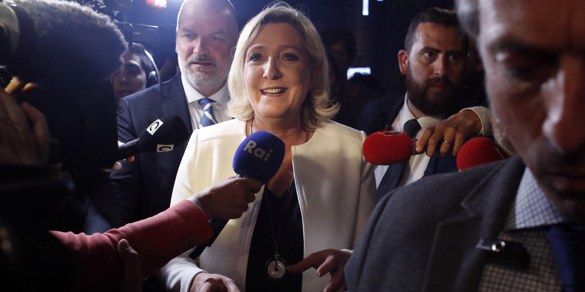 Marine le Pens Nationell samling ser ut att på nytt bli Frankrikes största parti i Europaparlamentet.