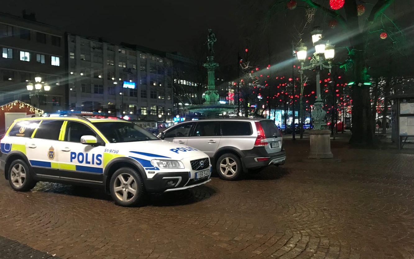 Polisen larmades till Brunnsparken på måndagskvällen efter rapporter om ett bråk mellan ett okänt antal ungdomar