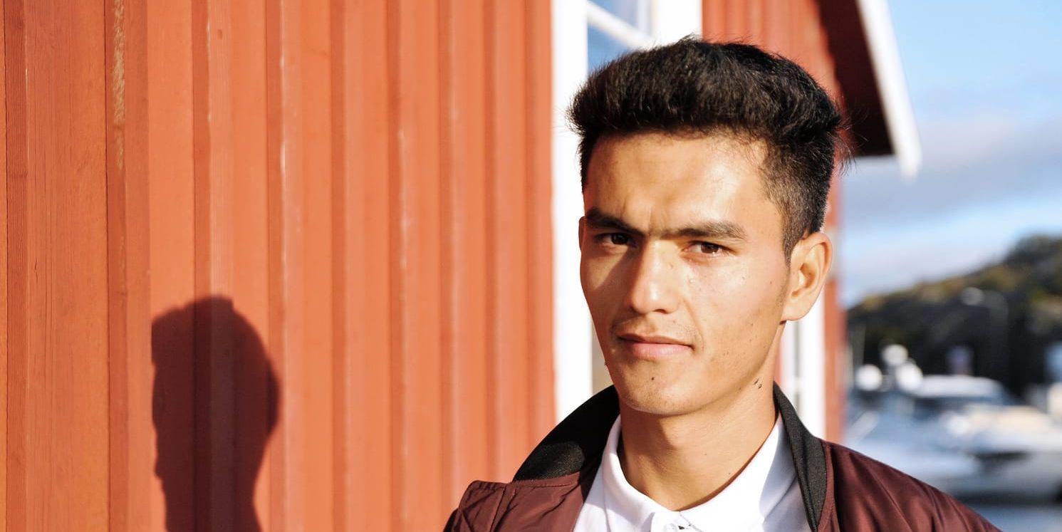 
    Mojtaba håller successivt på att komma in i det svenska samhället. Bild: Anna Berglund
   