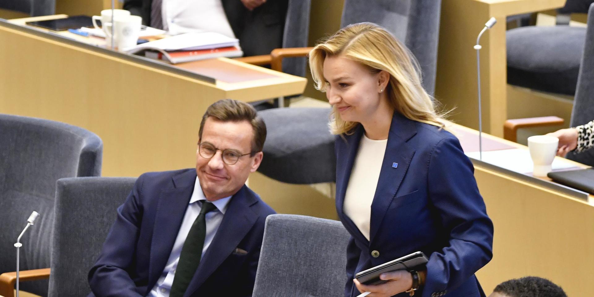 Moderaternas partiledare Ulf Kristersson (M) och Kristdemokraternas partiledare Ebba Busch (KD) utmanar om regeringsmakten inför 2022.