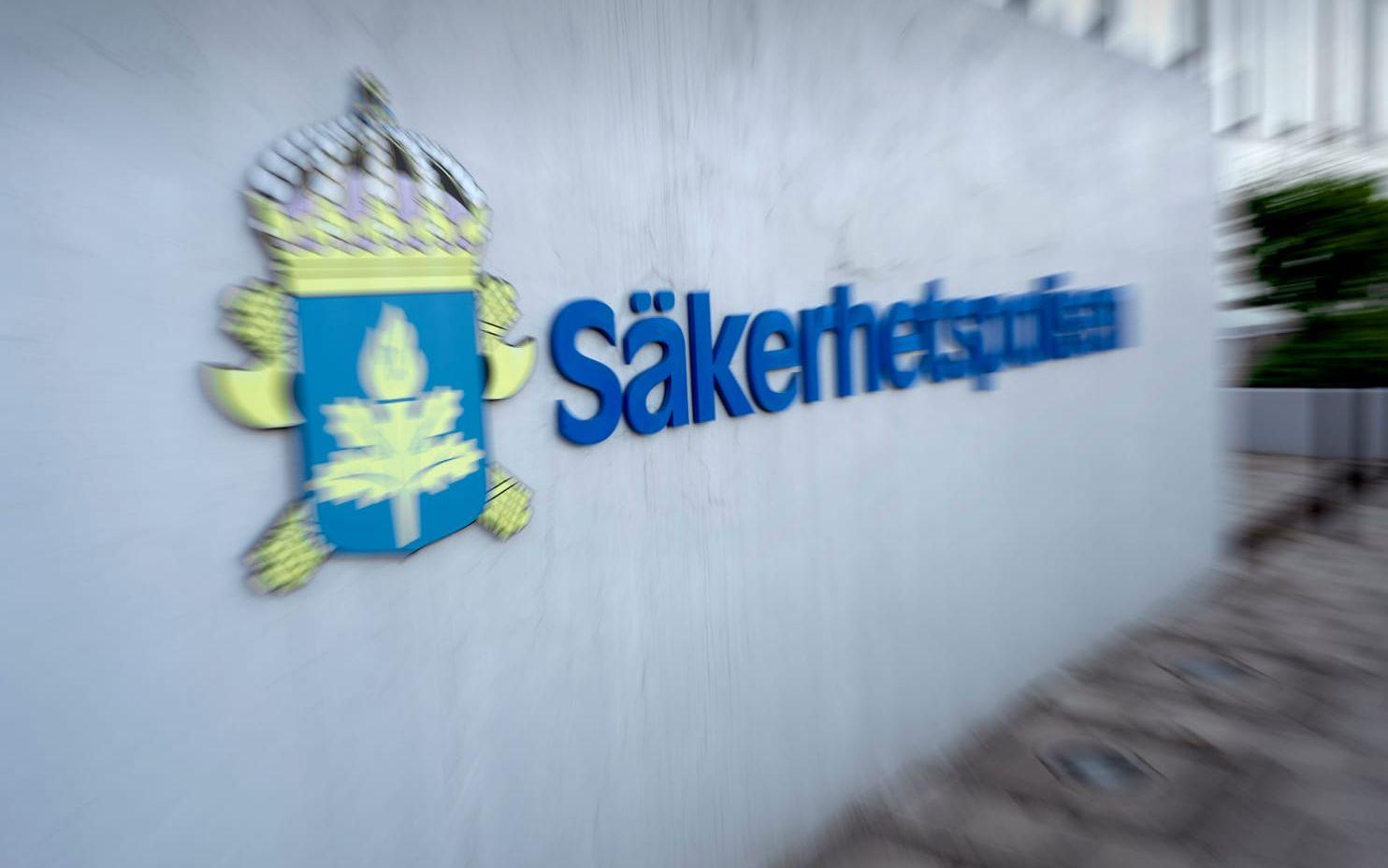 En kvinna har omhändertagits enligt lagen om vård av unga (LVU) efter ett larm från Säpo. Arkivbild. 