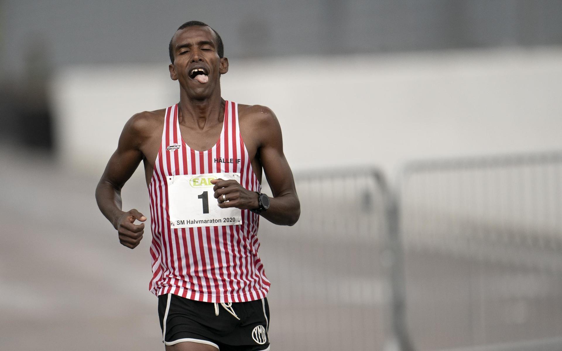 Mustafa &quot;Musse&quot; Mohamed fick nöja sig med en tredjeplats i herrarnas SM i halvmaraton på Anderstorp motorbana, Scandinavian Raceway.
