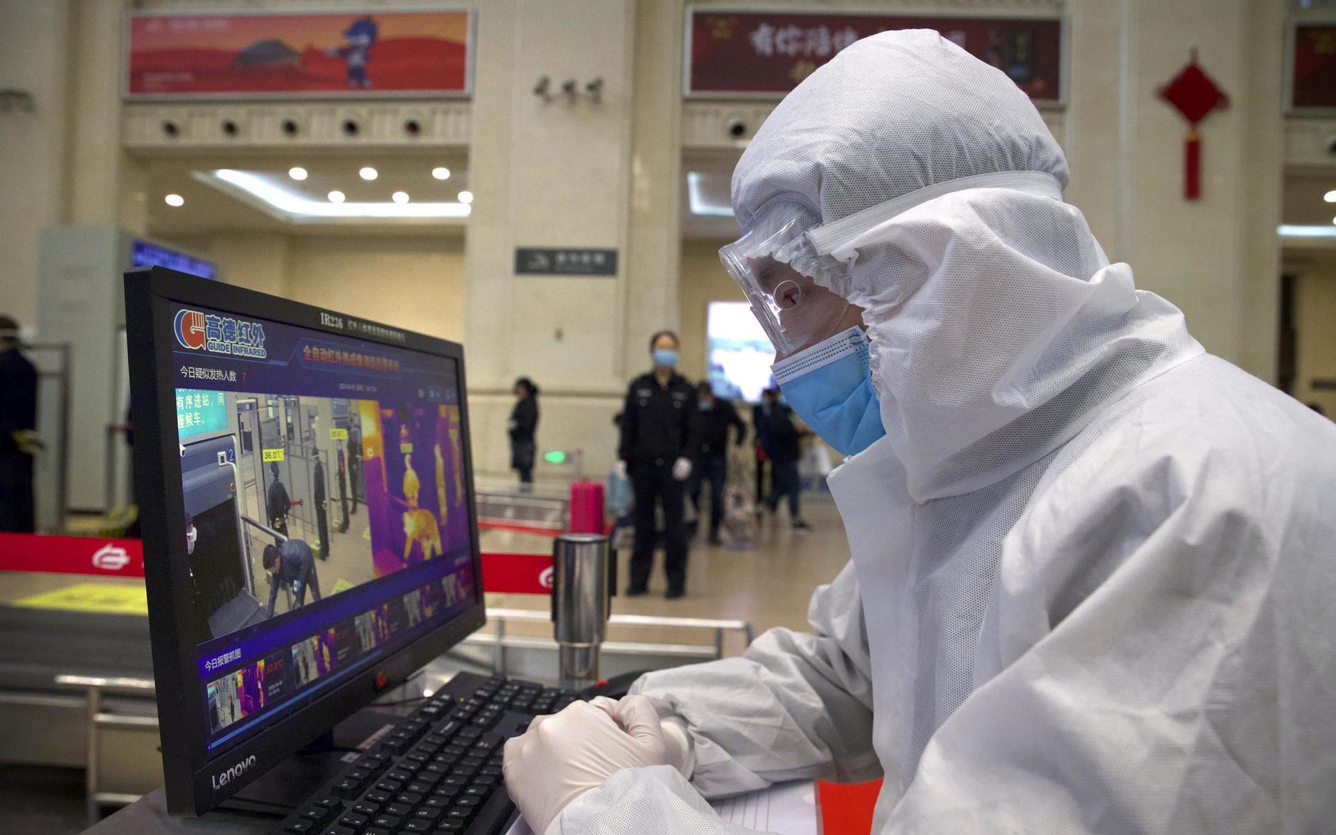 Wuhan, staden där de första rapporterna om det nya viruset blev kända, var under 11 veckor i ”lock down”, för att sedan öppna upp.