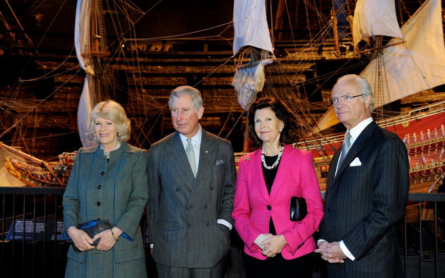Kung Charles och drottning Camilla på besök i Sverige. Här tillsammans med drottning Silvia och kung Carl XVI Gustaf.