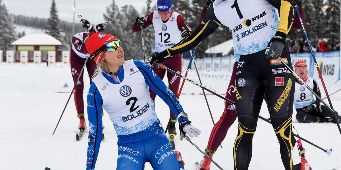 Stina Nilsson, till vänster, vann sprintfinalen i Sverigepremiären i Gällivare. Kan hon eller Hanna Falk, till höger, nå pallen i världscuppremiären i Ruka i helgen?