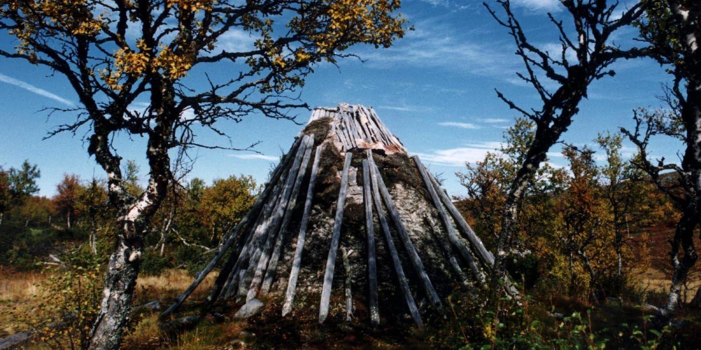 En lappkåta är en traditionell samisk bostad. Bilden visar inte den aktuella kåtan. Arkivbild.