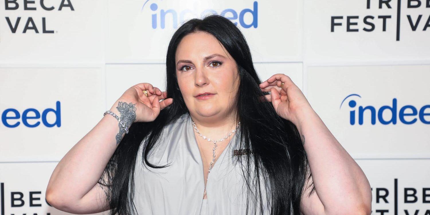 Lena Dunham fotas på en filmfestival. 