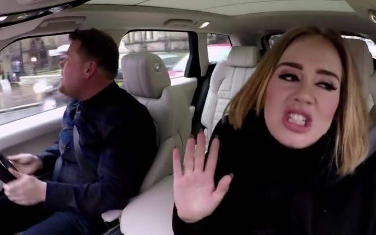 James Cordon och Adele i Carpool karaoke. BILD: Skärmdump