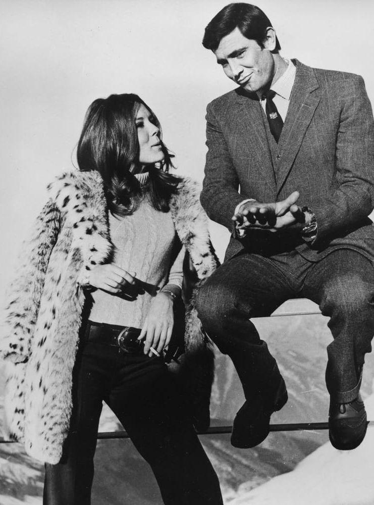 George Lazenby spelade Bond i en film från 1969, men filmen blev en flopp, och Sean Connery fick återvända till rollen. Här ser vi Lazenby tillsammans med skådespelaren Diana Rigg. Foto: Bob Dear.
