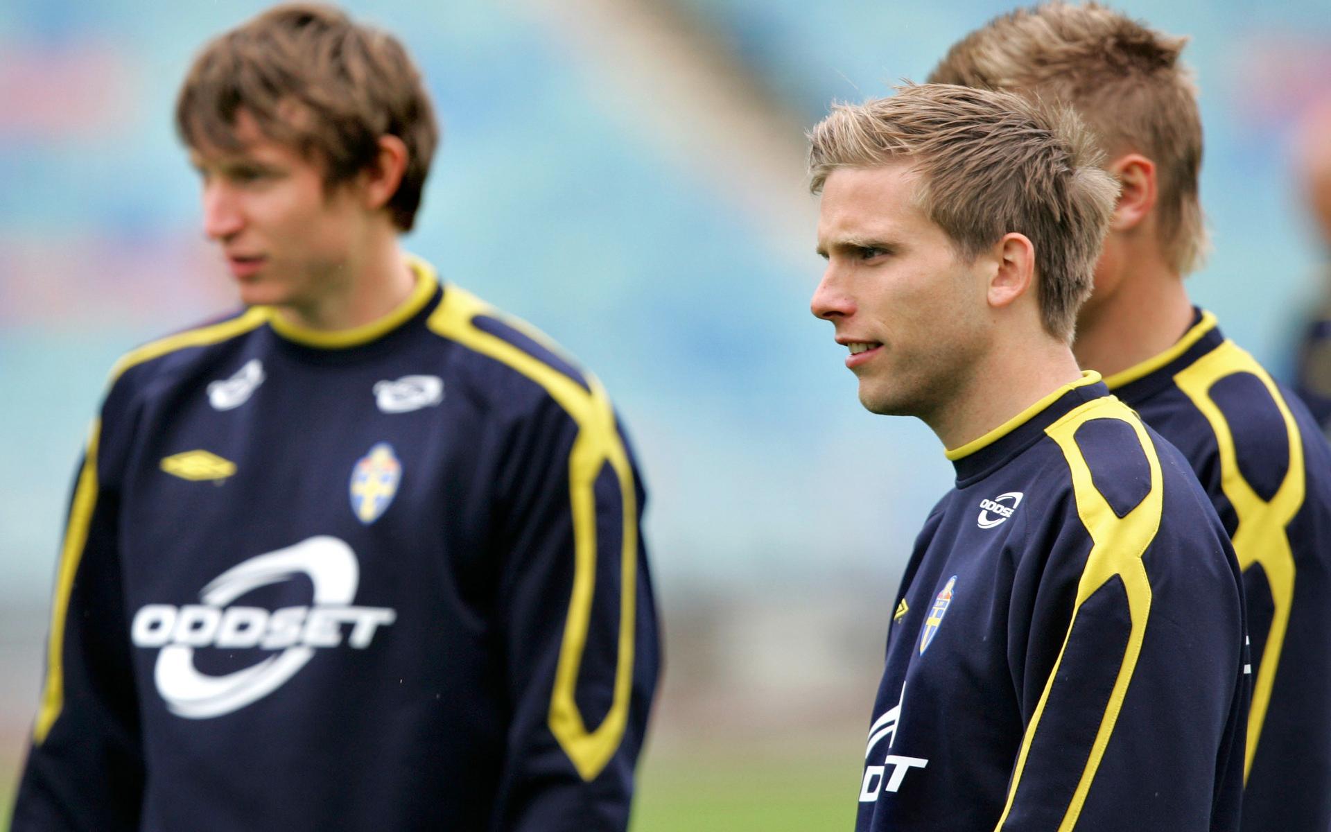 Under 2006 drevs en kampanj där media och fans ville ha bort Anders Svensson till fördel för Kim Källström. 