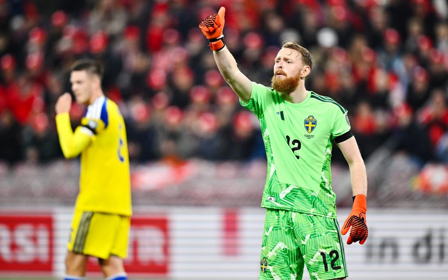 Viktor Johansson under VM-kvalmatchen mot Schweiz i november.