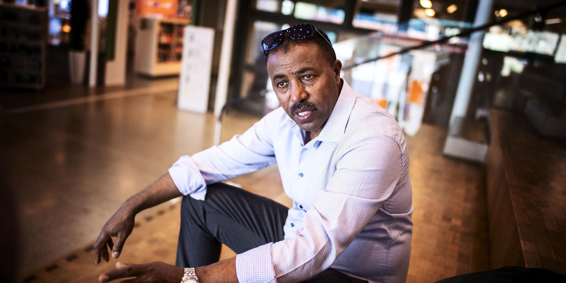 Aaron Berhane är mannen som en gång anställde Dawit Isaak på tidningen Setit, som kom att bli en ledande publicistisk utgåva under de få år som den fria journalistiken kunde flöda i Eritrea.