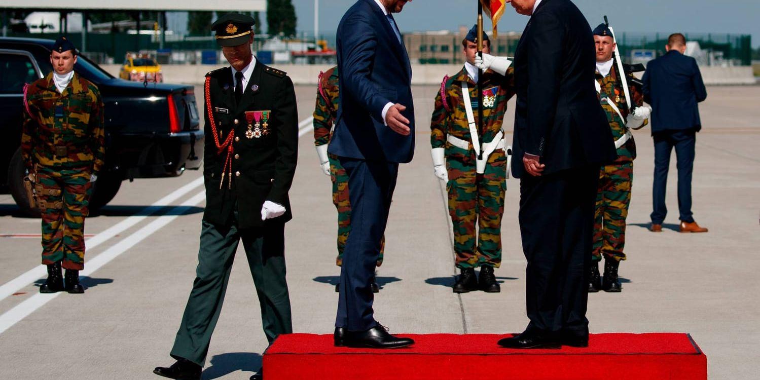 Belgiens premiärminister Charles Michel tog emot president Donald Trump vid ankomsten till Belgien.