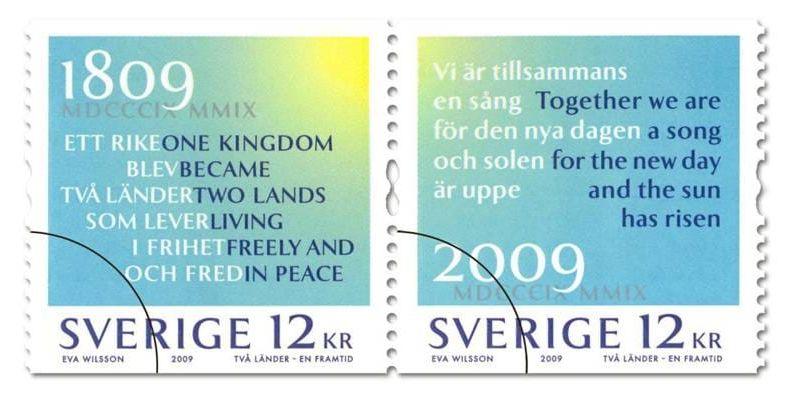Frimärksutgivningen är en händelse under Märkesåret. Eva Wilsson har formgett frimärket Två länder - en framtid.