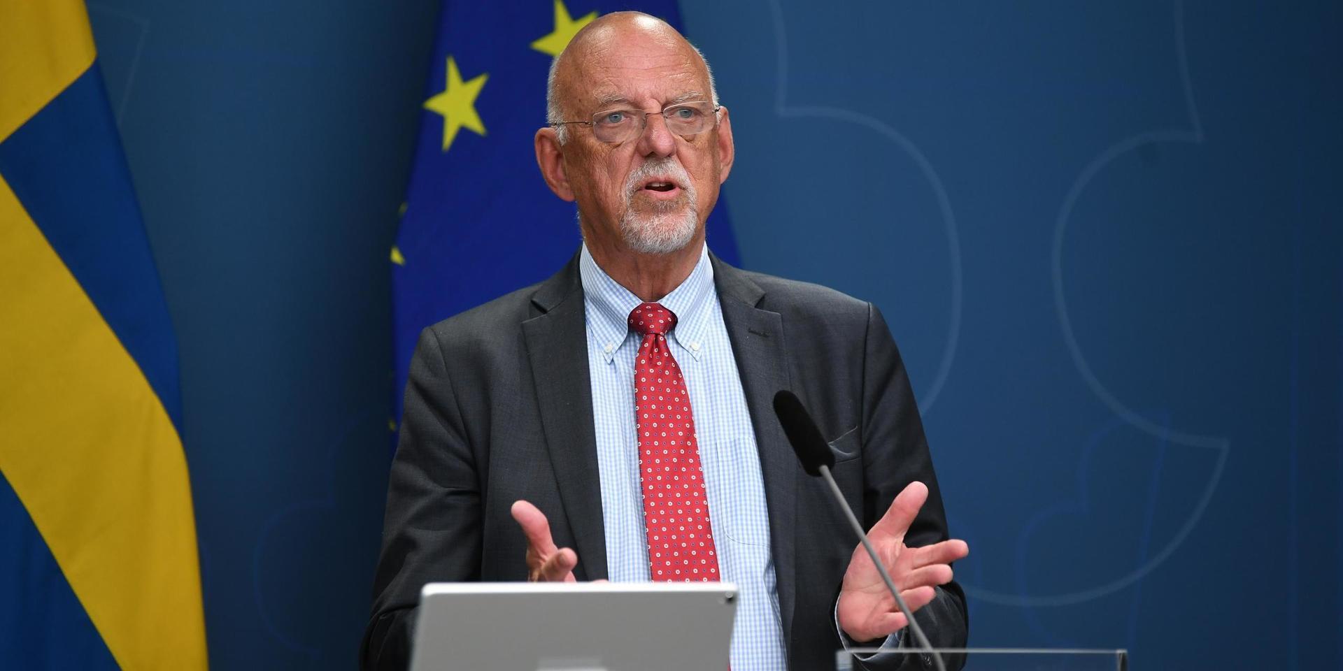 EU-minister Hans Dahlgren  har en förhoppning om att covidbevisen kommer kunna användas vid resa till andra länder utanför EU. 