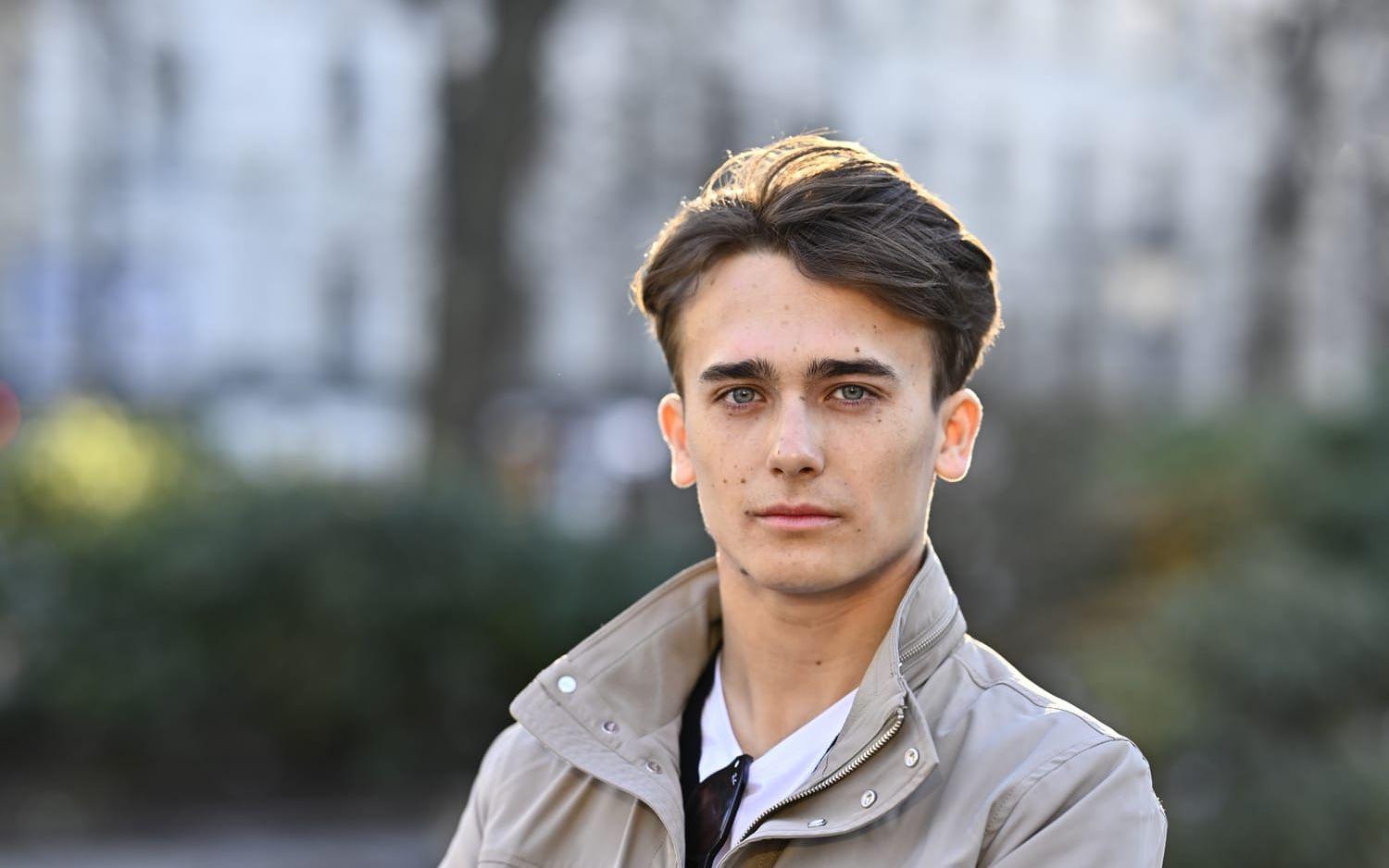 Racingtalangen Dino Beganovic tillhör Ferraris talangprogram och kör i formel 2. Arkivbild