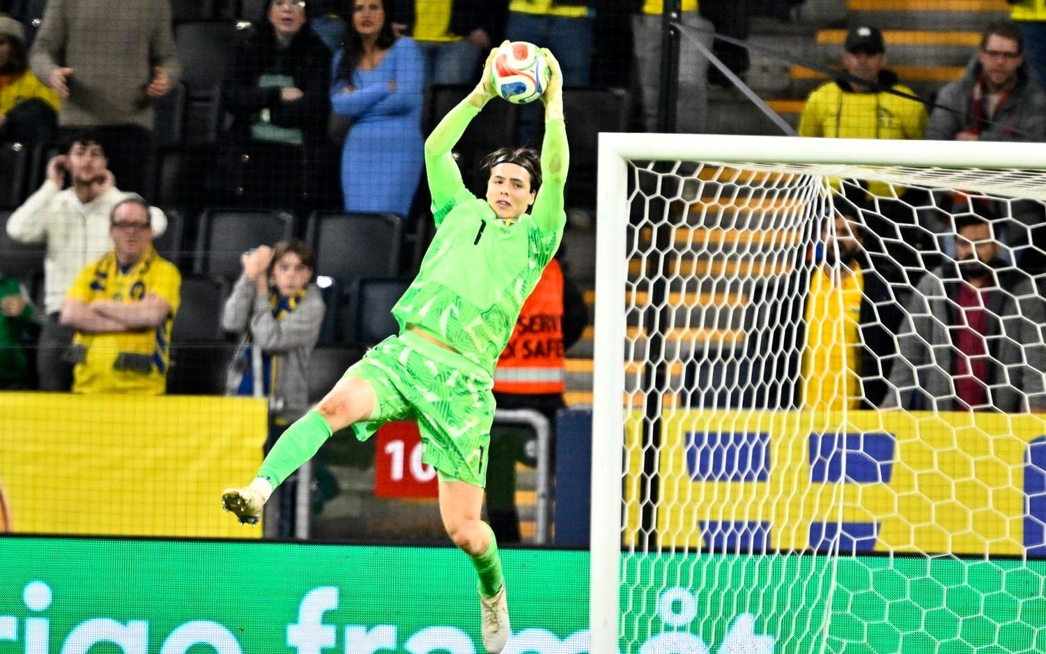 Jacob Widell Zetterström i aktion under VM-kvalet mot Slovenien i november.