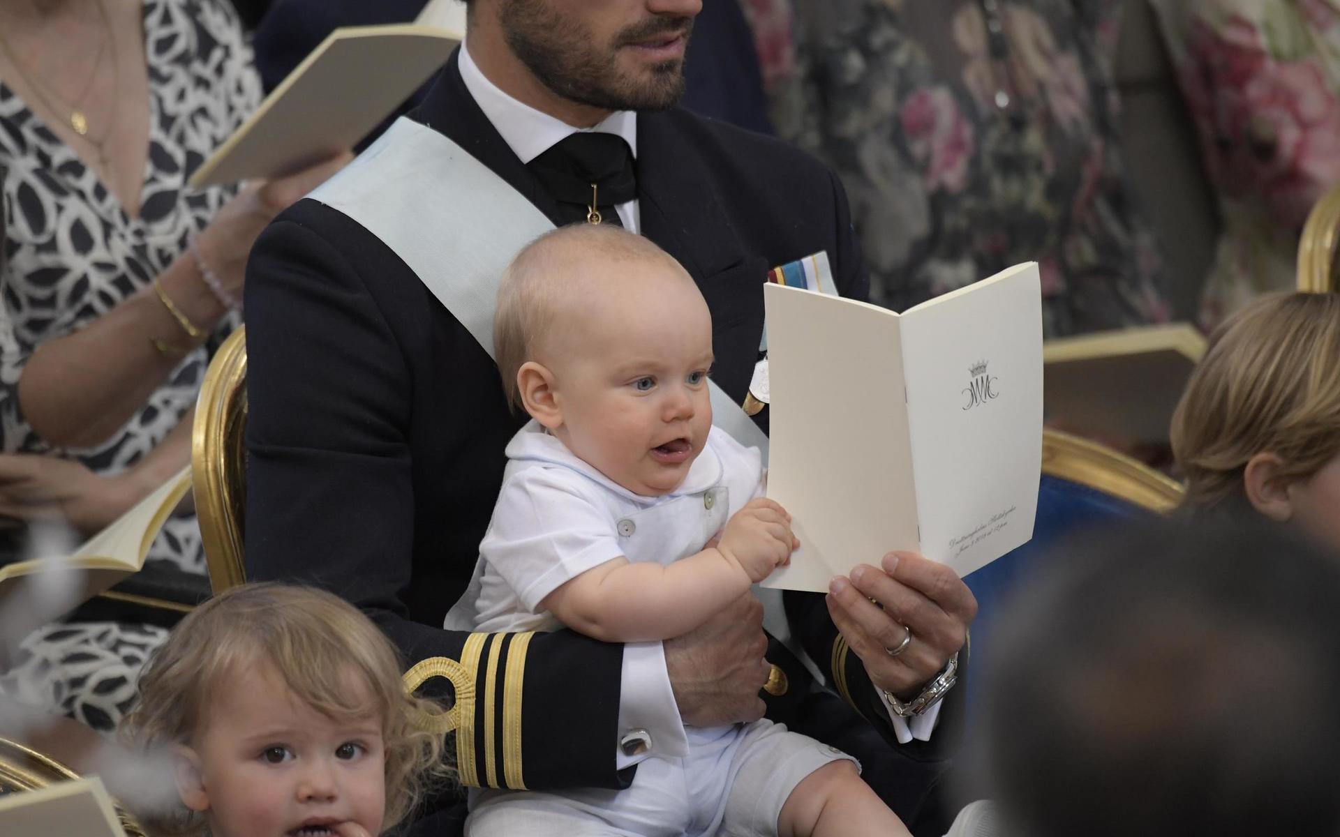 Prins Gabriel ville också vara med och sjunga när hans kusin prinsessan Adrienne döptes 2018 i Drottningholms slottskyrka.