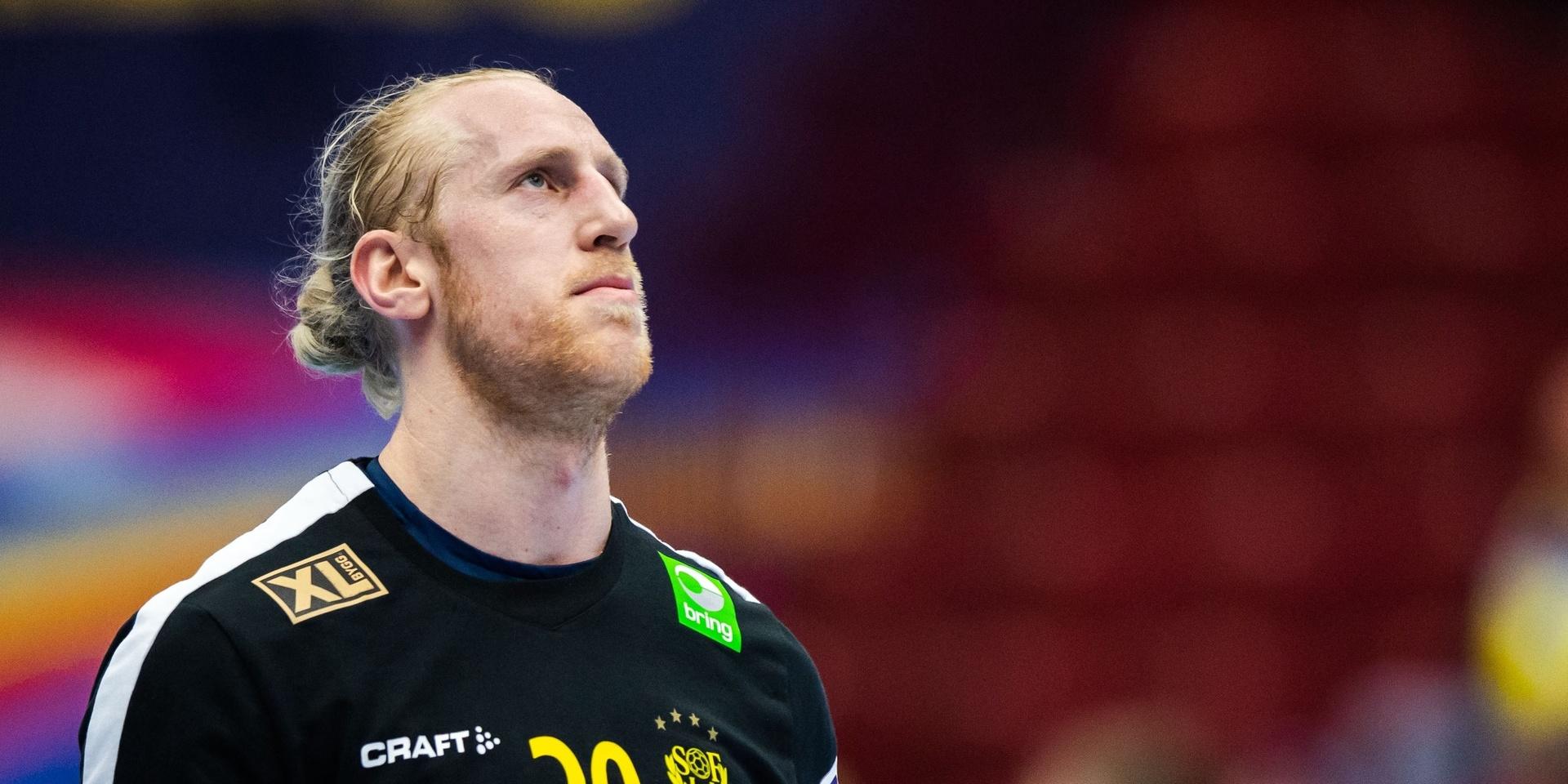 Ännu en operation väntar för handbollsmålvakten Mikael Appelgren, som får vänta på comebacken.