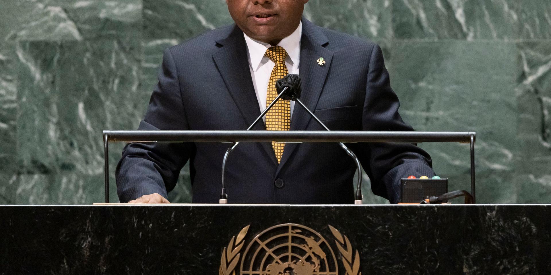 Abdulla Shahid, ordförande i FN:s generalförsamling, klubbade ett beslut om att anta en resolution som fördömer förnekande av Förintelsen.