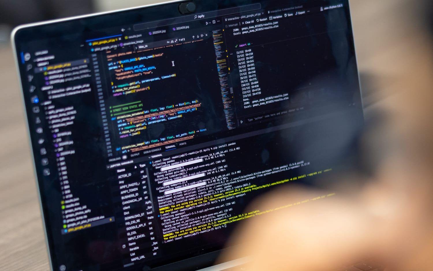 Mozilla, som ligger bakom webbläsaren Firefox, säger att de har använt Anthropics Mythos för att hitta 271 tidigare okända buggar i Firefox, enligt techsajten Wired. Genrebild.