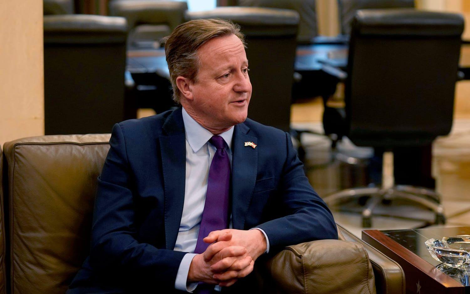 Storbritanniens utrikesminister David Cameron på besök i Libanons huvudstad Beirut.