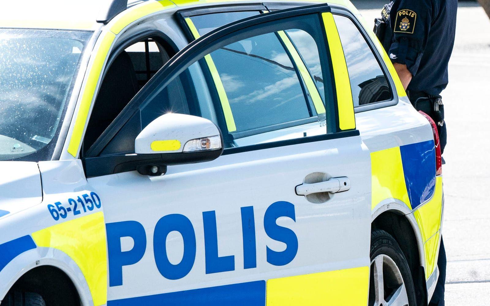 Polisen utreder brott sedan en 15-årig elev misshandlat tre skolanställda i Alvesta. Arkivbild