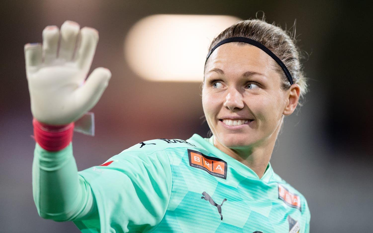 Häckens och landslagets Jennifer Falk blev årets målvakt.