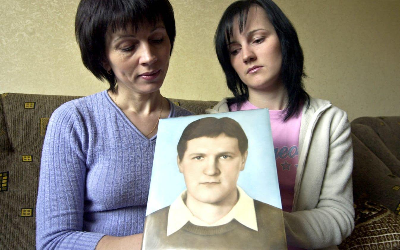 Natalya Lopatyuk, och dottern Yulia, minns sin far Viktor.
