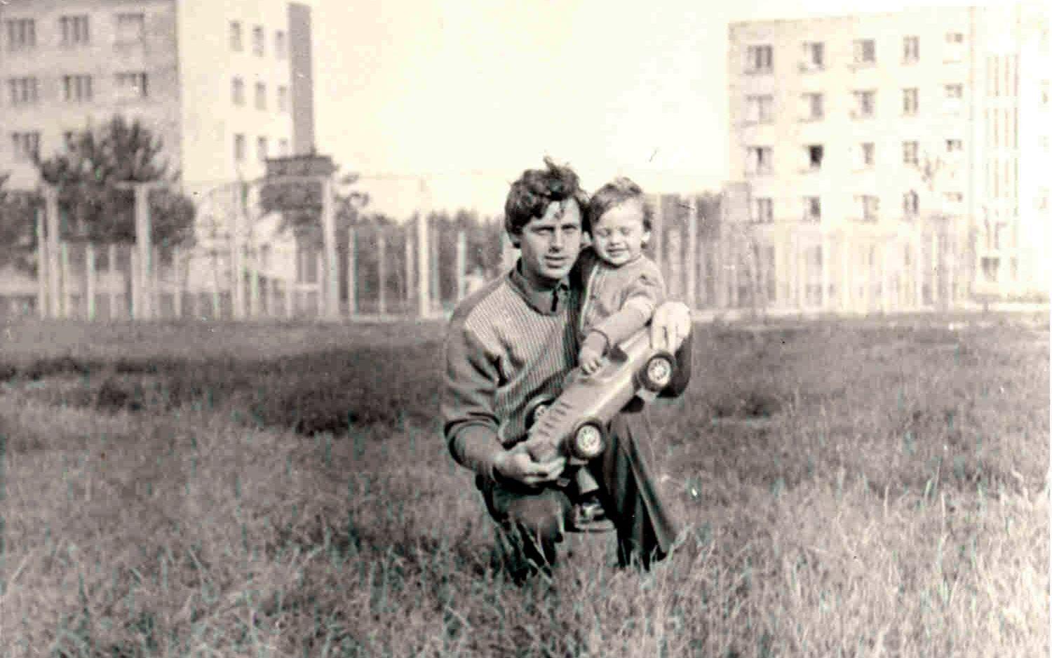 Volodymyr Shashenok jobbade som tekniker på Tjernobyl. Han dog bara fyra timmer efter olyckan.