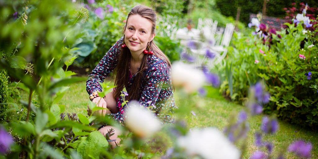 Carolin Zander jobbar aldrig i sin trädgård. Hon umgås med sina växter. ”Känn in hur växterna mår. På samma sätt som du gör med ditt husdjur.