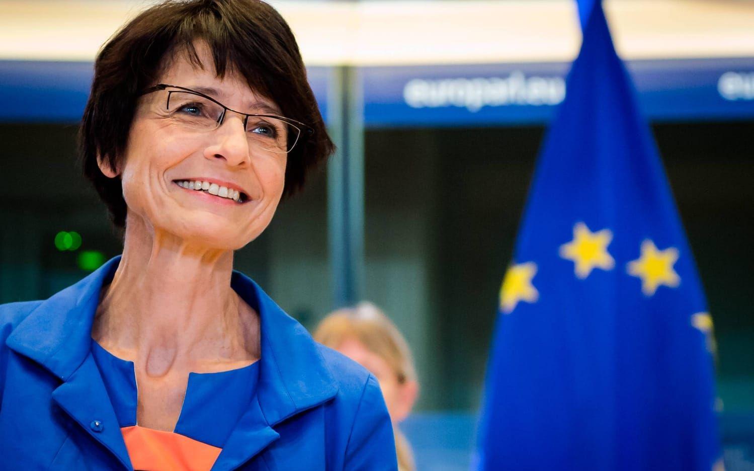 Den EU-kommissionär som har ansvar för de frågor som toppmötet handlar om är den belgiska kristdemokraten Marianne Thyssen. Därför kommer hon att spela en central roll på toppmötet. Bild: AP Photo/Geert Vanden Wijngaert