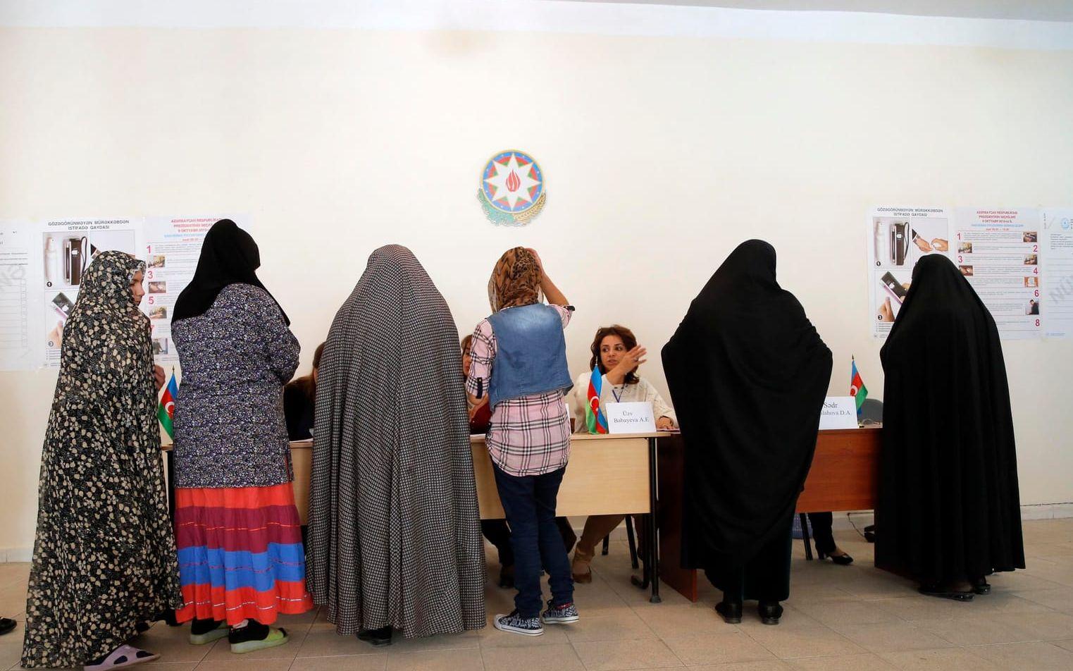 Azerbajdzjan införde kvinnlig rösträtt för kvinnor före Sverige, i en kort frihetstid under 1918 och 1920. Bild: TT