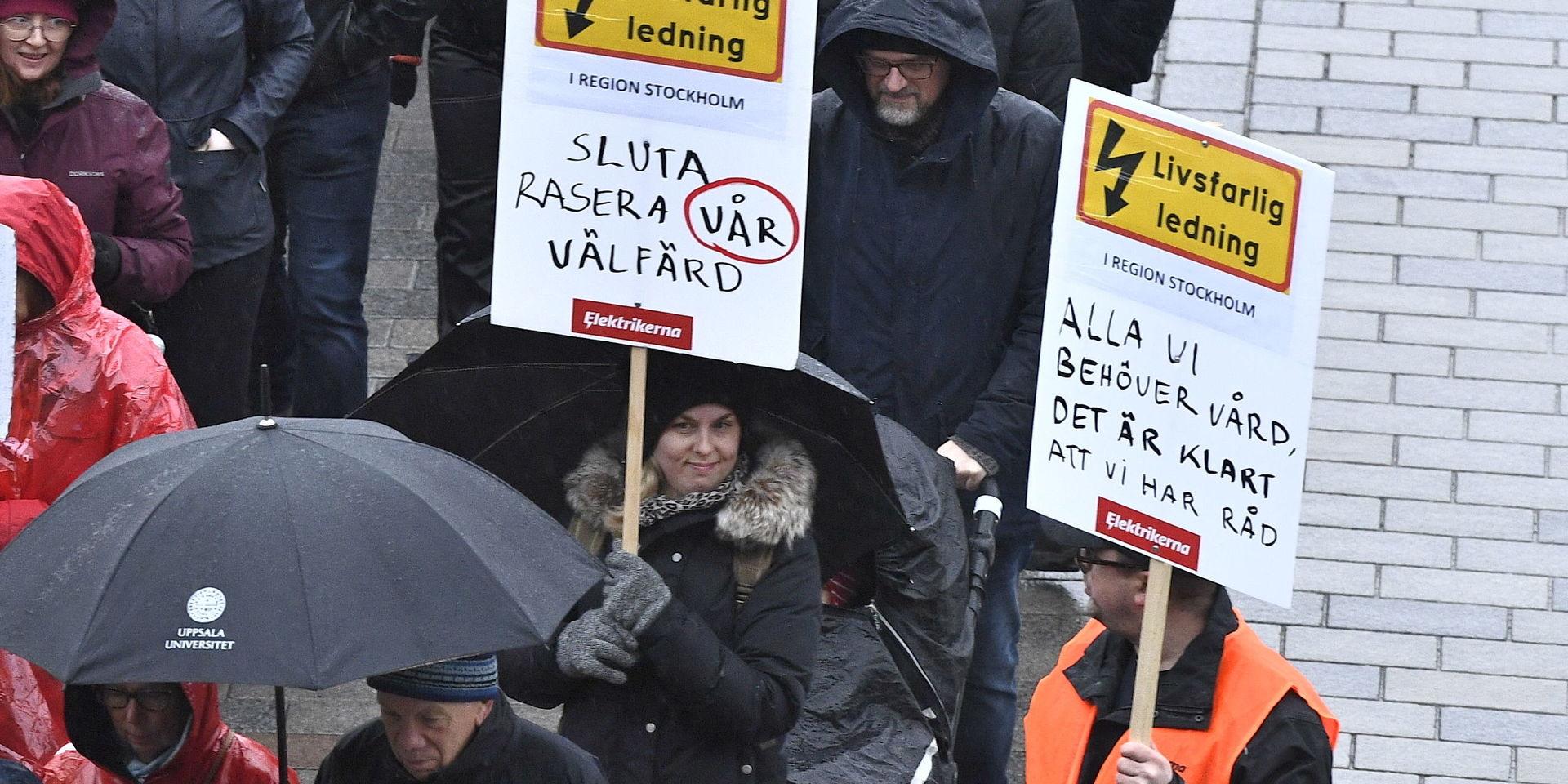 Sjukvårdspersonal i Stockholm protesterade i december. Arkivbild