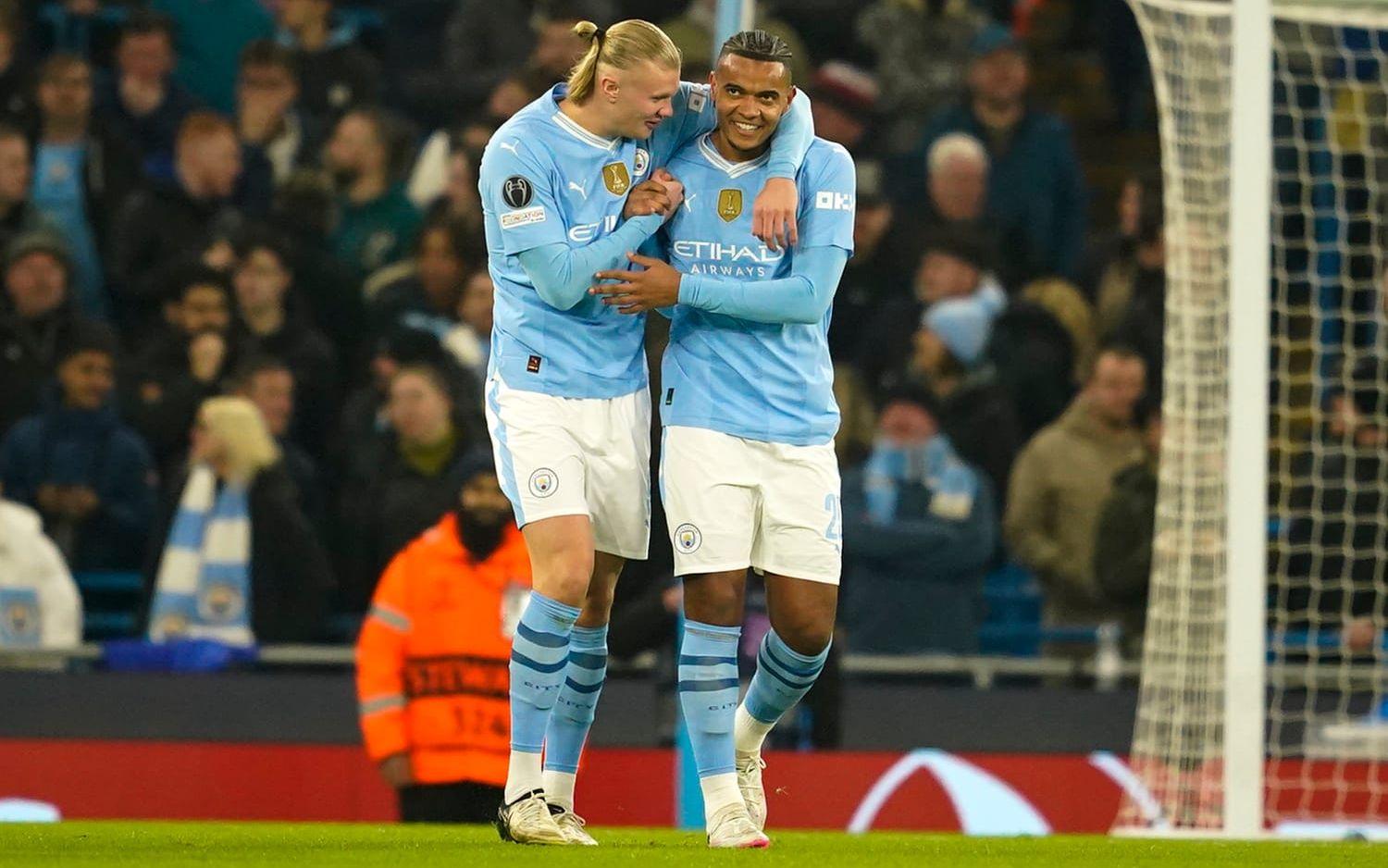 Manchester City-stjärnorna Erling Braut Haaland och Manuel Akanji har mängder av matcher att se fram emot den här säsongen. Arkivbild.