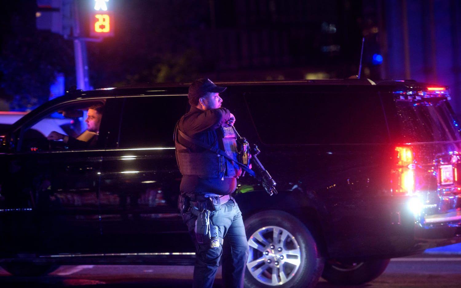 Den 31-årige mannen försökte ta sig in på ett hotell i Washington DC där en årlig korrespondentmiddag anordnades under lördagskvällen.