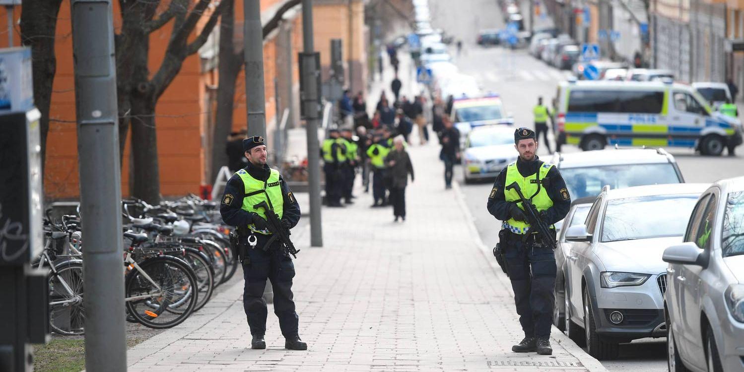 Fler poliser kommer att synas på allmänna platser i Sverige över påskhelgen. Arkivbild.