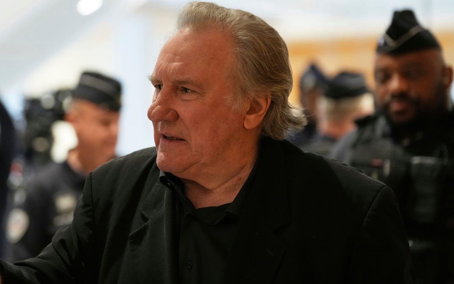 Gérard Depardieu under rättegången i Paris i fjol. Arkivbild.